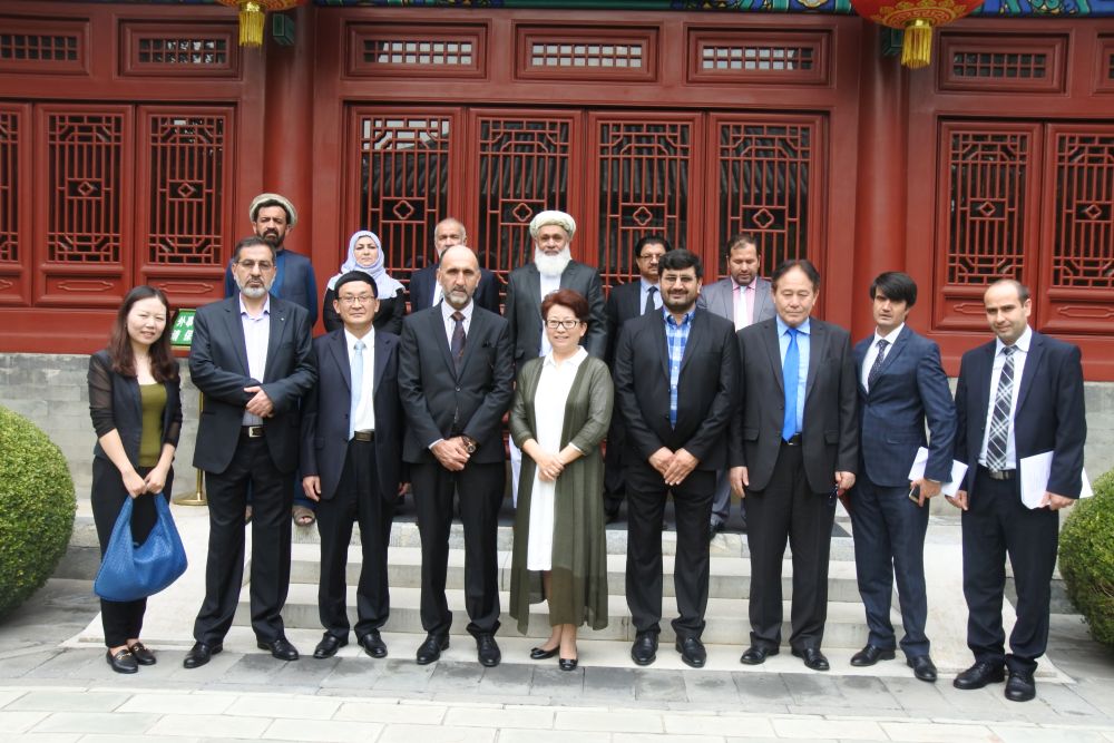 阿富汗议会下院第二副议长访华
